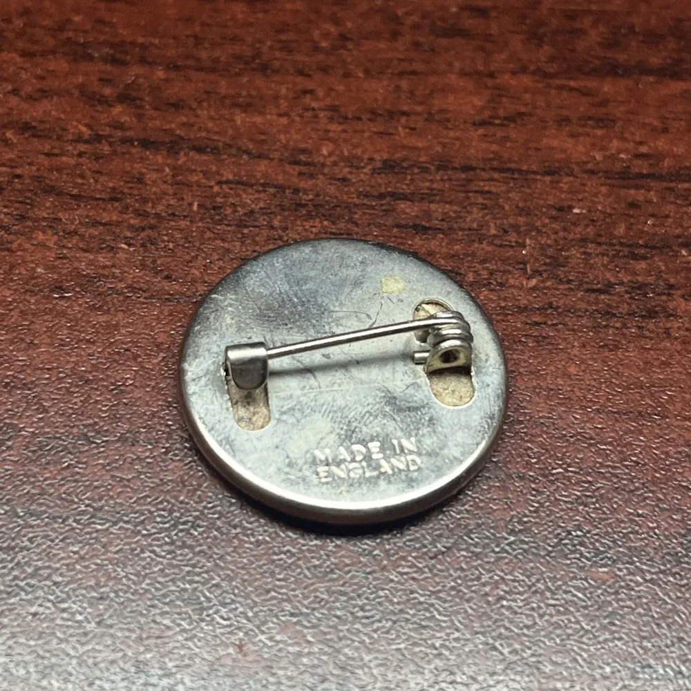 Paignton England Lapel Hat Pin‎